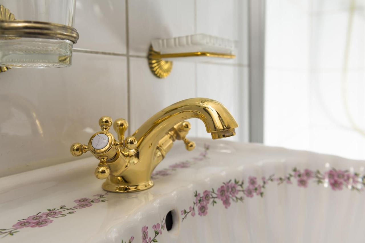 Hotel Ochsen Post Tiefenbronn Екстер'єр фото