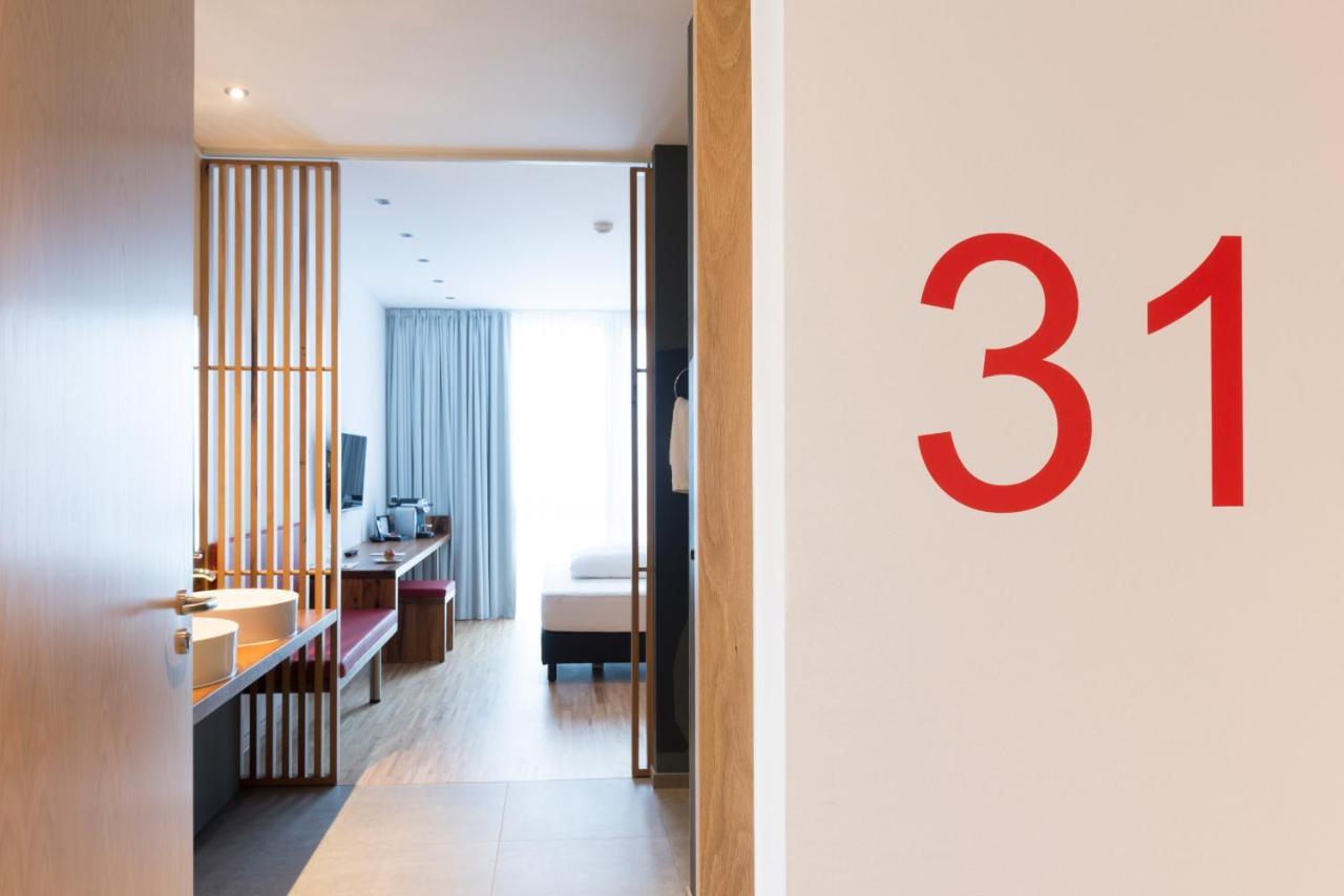 Hotel Ochsen Post Tiefenbronn Екстер'єр фото