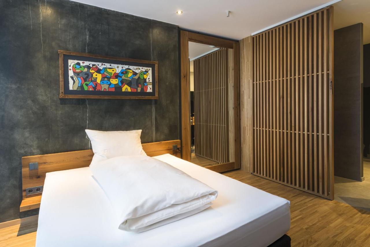 Hotel Ochsen Post Tiefenbronn Екстер'єр фото