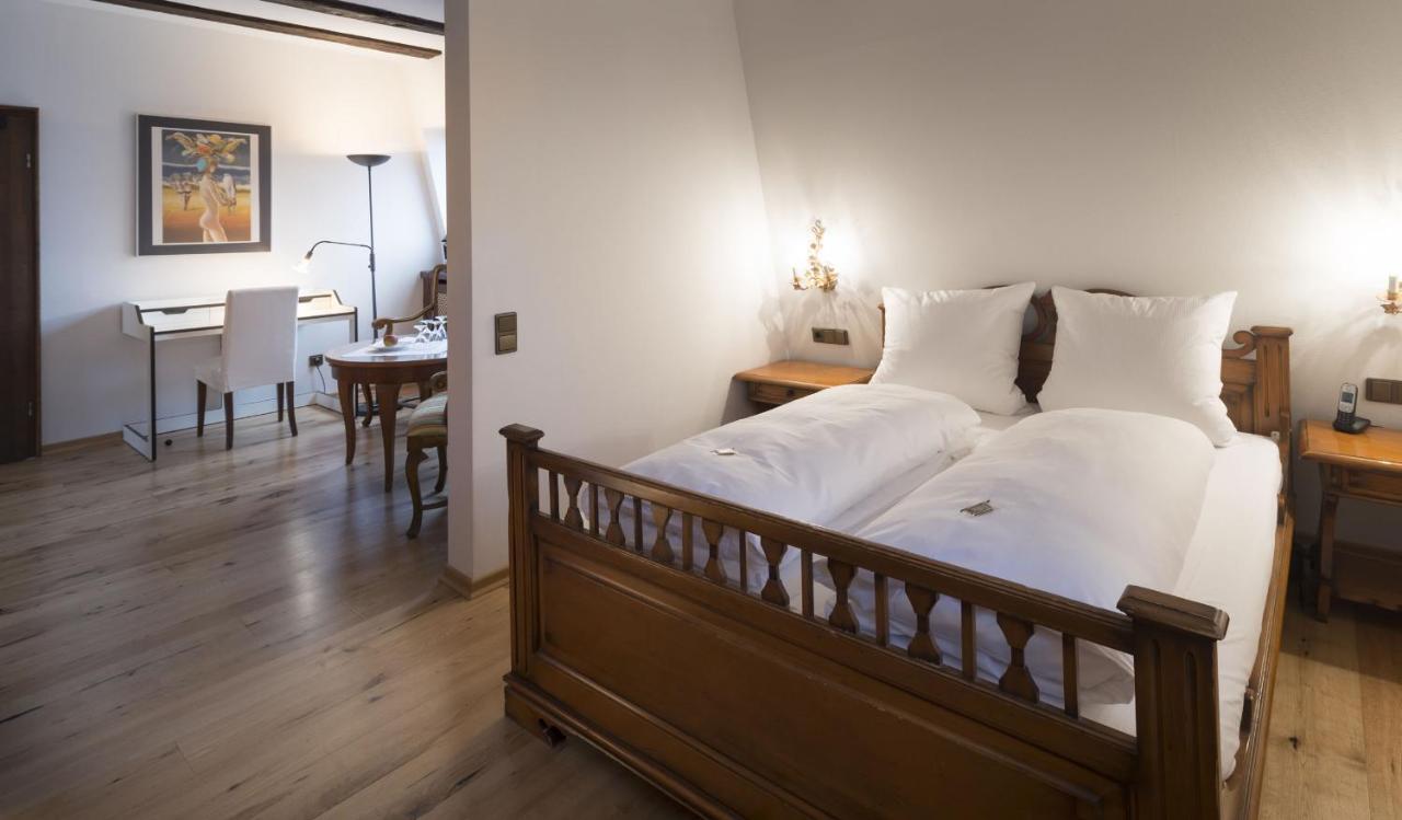 Hotel Ochsen Post Tiefenbronn Екстер'єр фото