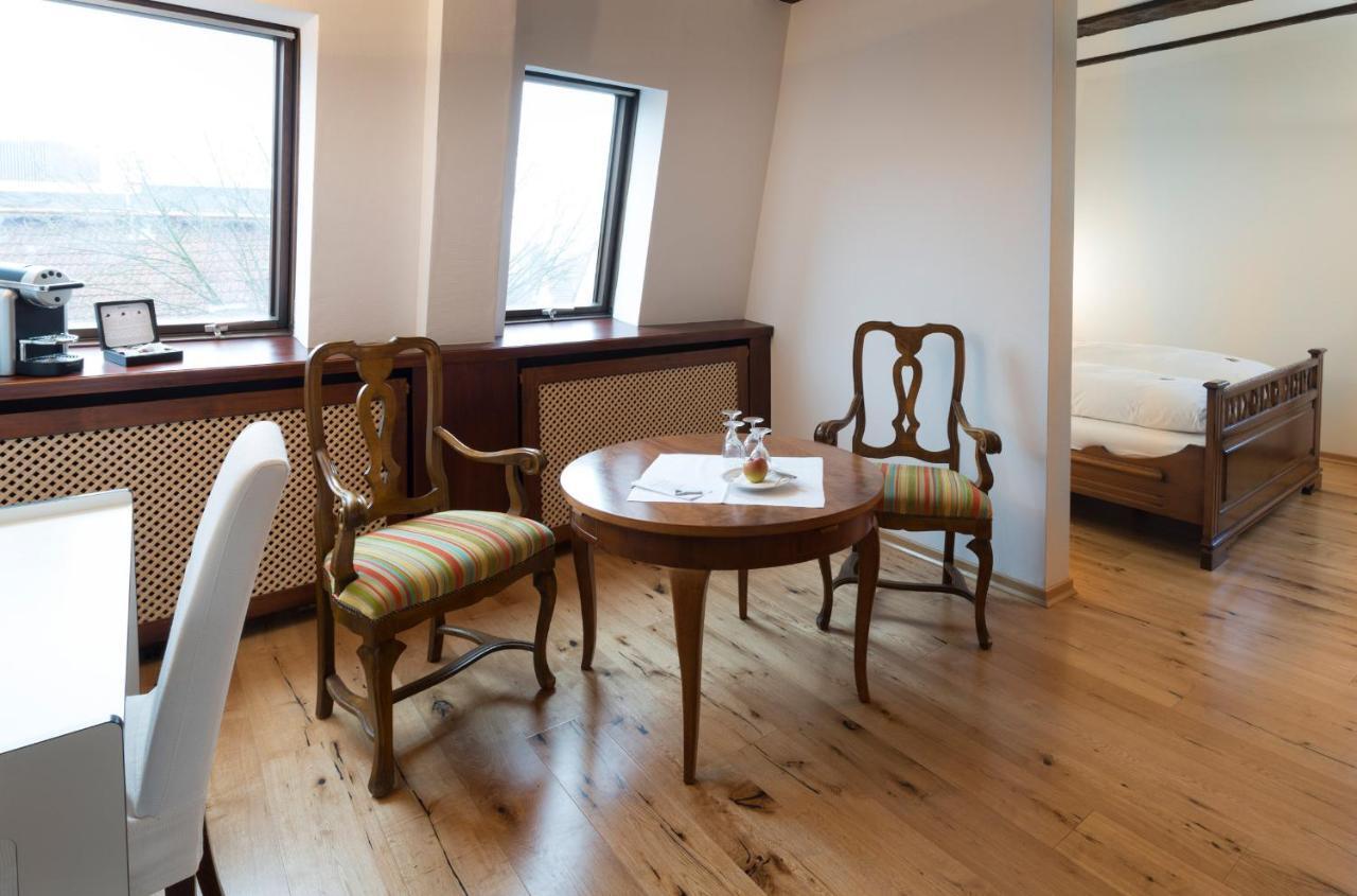Hotel Ochsen Post Tiefenbronn Екстер'єр фото
